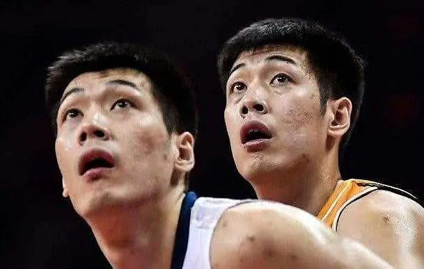 球交给他的 球交给他的