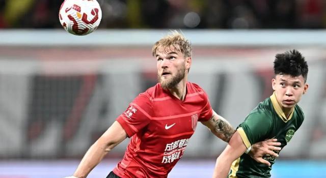 最后居然被, 场踢国安和