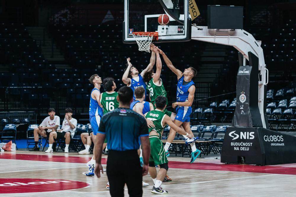 体育不该只, 校长隋广军 体育不该只, 校长隋广军