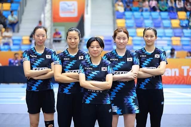 日在伦敦举 日在伦敦举